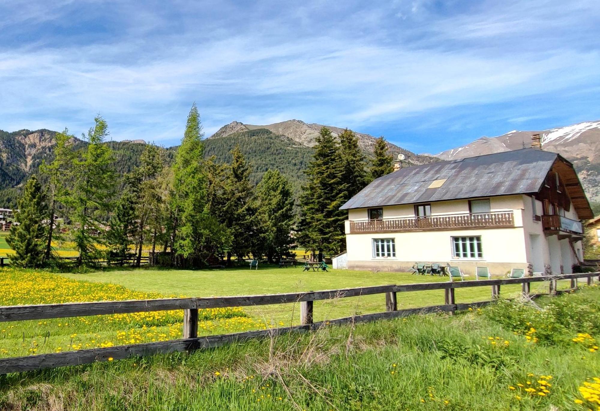 Gite Montagne 1 A 25 Places "Chalet Coste Belle" Ceillac Buitenkant foto